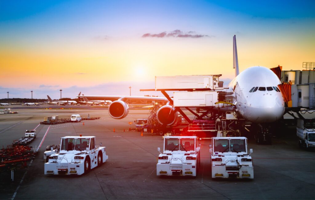 Illustration d’engins au sol potentiellement équipés de batteries lithium connectées.